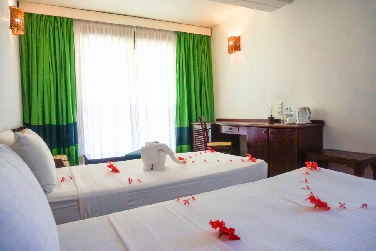 Club Bentota Hotel Екстериор снимка